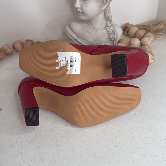 STEVE MADDEN VINKA ANKLE BOOT Red Sz 8 NWOB - Picture 8 of 12